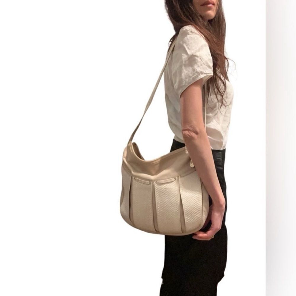 Gucci large snake skin leather shoulder bag